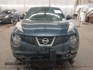 2011 Nissan Juke SL with VIN JN8AF5MV7BT026204, listed as a IAAI auction lot 41476430 with 104,354 mi miles. Bid and sale history available at carsss.com. Image 13.