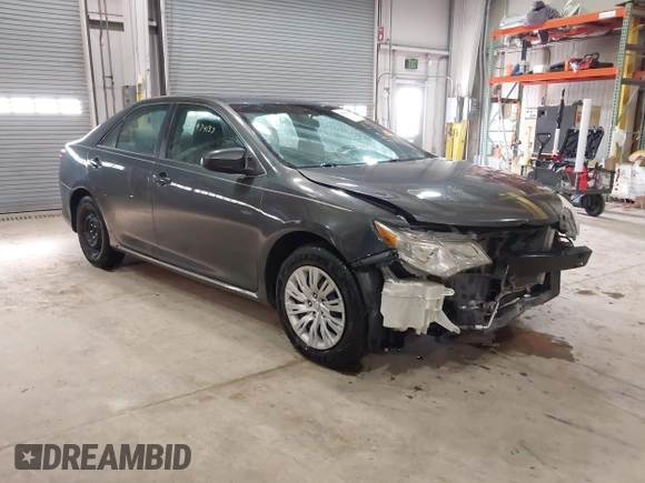 2013 Toyota Camry L with VIN 4T4BF1FK2DR286536, listed as a IAAI auction lot 41974133 with 122,064 mi miles. Bid and sale history available at carsss.com. Image 1.