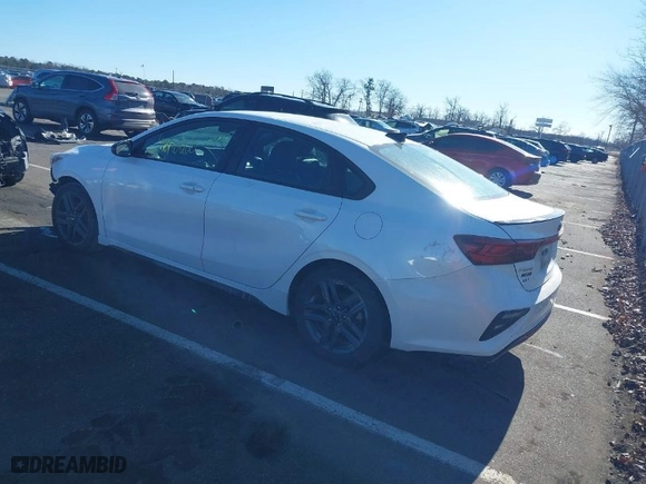 2021 Kia Forte GT-Line with VIN 3KPF34AD4ME310031, listed as a IAAI auction lot 41616860 with 46,809 mi miles. Bid and sale history available at carsss.com. Image 3.