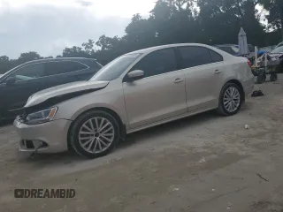 2011 Volkswagen Jetta с VIN 3VWGZ7AJ4BM384236, выставлен на аукционе Copart как лот 61528605 с пробегом 197 122 миль миль и Списание • Salvage title. История ставок и продаж доступна на DreamBid. Изображение 1.