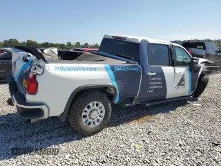 2020 Chevrolet Silverado 3500HD LT with VIN 1GC4YTEY4LF310731, listed as a Copart auction lot 69522614 with 121,916 mi miles and Salvage Title. Bid and sale history available at carsss.com. Image 3.