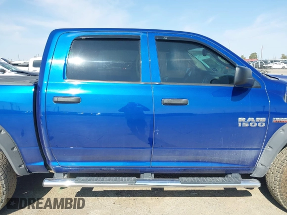 2017 Ram 1500 Express z VIN 3C6RR7KT4HG710272, wystawiony jako IAAI lot #41915939 z przebiegiem 105 890 mil mil oraz . Historia ofert i sprzedaży dostępna na DreamBid. Obrazek 13.