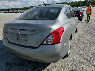 2012 Nissan Versa SV z VIN 3N1CN7AP3CL815189, wystawiony jako Copart lot #61076825 z przebiegiem 192 574 mil mil oraz Szkoda całkowita • Salvage title. Historia ofert i sprzedaży dostępna na DreamBid. Obrazek 13.
