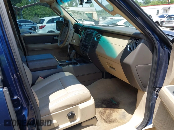 2008 Ford Expedition SSV z VIN 1FMFU16518LA19721, wystawiony jako IAAI lot #42563018 z przebiegiem 178 358 mil mil oraz . Historia ofert i sprzedaży dostępna na DreamBid. Obrazek 5.