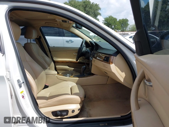 2007 BMW 3 Series 328i with VIN WBAVA37577NL11991, listed as a IAAI auction lot 42546909 with 185,804 mi miles and . Bid and sale history available at DreamBid. Image 5.