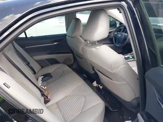 2020 Toyota Camry SE z VIN 4T1G11AK5LU973546, wystawiony jako IAAI lot #41956098 z przebiegiem 62 978 mil mil oraz . Historia ofert i sprzedaży dostępna na DreamBid. Obrazek 8.