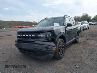 2021 Ford Bronco Sport Outer Banks z VIN 3FMCR9C65MRA88763, wystawiony jako IAAI lot #42113358 z przebiegiem 17 495 mil mil oraz . Historia ofert i sprzedaży dostępna na DreamBid. Obrazek 6.