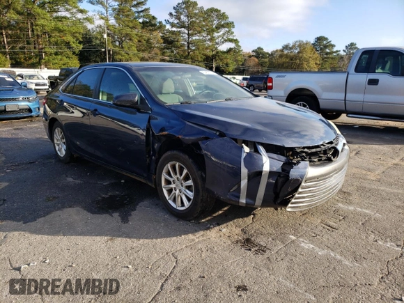 2015 Toyota Camry XLE with VIN 4T1BF1FK6FU879281, listed as a Copart auction lot 84822704 with 177,938 mi miles and Salvage Title. Bid and sale history available at carsss.com. Image 4.
