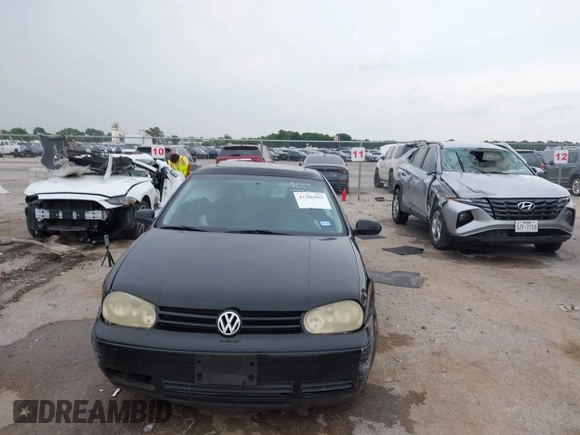 2001 Volkswagen Golf z VIN 9BWGS61JX14039374, wystawiony jako IAAI lot #42386963 z przebiegiem 219 265 mil mil oraz . Historia ofert i sprzedaży dostępna na DreamBid. Obrazek 12.