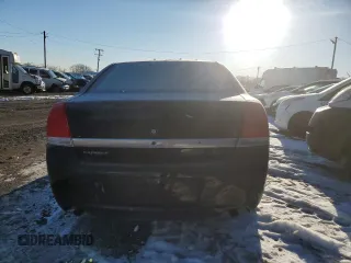 2015 Chevrolet Caprice z VIN 6G3NS5R3XFL129772, wystawiony jako Copart lot #72738154 z przebiegiem 82 024 mil mil oraz Tytuł czysty. Historia ofert i sprzedaży dostępna na DreamBid. Obrazek 6.
