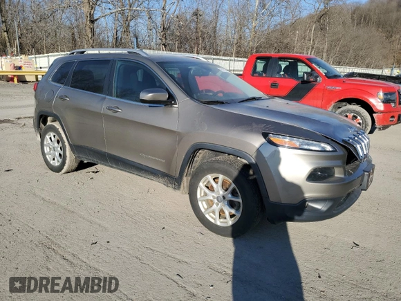 2016 Jeep Cherokee Altitude z VIN 1C4PJMCB6GW267991, wystawiony jako Copart lot #47417545 z przebiegiem 195 614 mil mil oraz Szkoda całkowita • Salvage title. Historia ofert i sprzedaży dostępna na DreamBid. Obrazek 4.