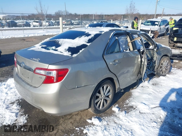 2014 Toyota Camry SE with VIN 4T1BK1FK6EU026342, listed as a IAAI auction lot 41246628 with 142,586 mi miles. Bid and sale history available at carsss.com. Image 4.