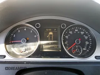 2014 Volkswagen CC Sport with VIN WVWBP7AN7EE506085, listed as a Copart auction lot 48038605 with 120,841 mi miles and Clean Title. Bid and sale history available at carsss.com. Image 9.