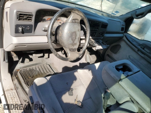 2001 Ford Super Duty F-250 XL with VIN 1FTNX20F61EC17526, listed as a Copart auction lot 74833684 with 129,373 mi miles and Non Repairable. Bid and sale history available at carsss.com. Image 8.