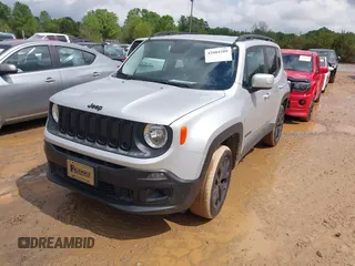 2017 Jeep Renegade Latitude z VIN ZACCJBBB2HPF61293, wystawiony jako IAAI lot #42004209 z przebiegiem 101 214 mil mil oraz . Historia ofert i sprzedaży dostępna na DreamBid. Obrazek 2.