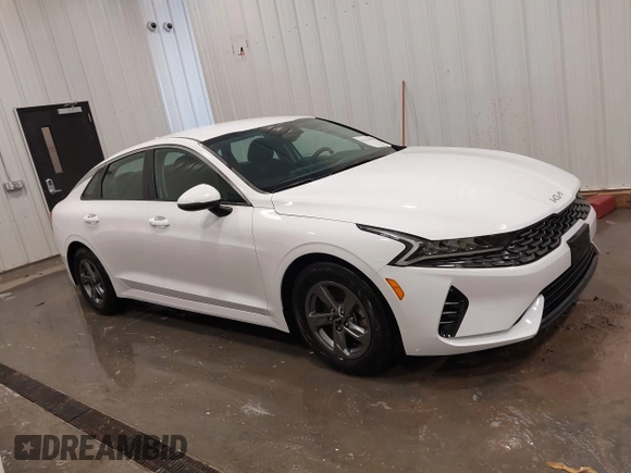 2023 Kia K5 LXS z VIN 5XXG14J2XPG189462, wystawiony jako IAAI lot #42233595 z przebiegiem 17 286 mil mil oraz . Historia ofert i sprzedaży dostępna na DreamBid. Obrazek 13.