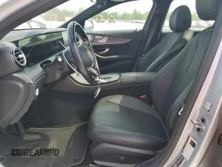 2021 Mercedes-Benz E 350 z VIN W1KZF8EB8MA905154, wystawiony jako Copart lot #57207645 z przebiegiem 66 725 mil mil oraz Szkoda całkowita • Salvage title. Historia ofert i sprzedaży dostępna na DreamBid. Obrazek 7.