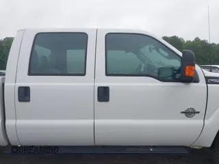 2015 Ford F-250 Lariat z VIN 1FT7W2BT8FEA55629, wystawiony jako IAAI lot #42285837 z przebiegiem 105 684 mil mil oraz . Historia ofert i sprzedaży dostępna na DreamBid. Obrazek 13.