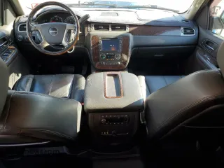 2009 GMC Yukon Denali z VIN 1GKFK03229R283189, wystawiony jako Copart lot #58702855 z przebiegiem 212 195 mil mil oraz Czysty tytuł • Clean title. Historia ofert i sprzedaży dostępna na DreamBid. Obrazek 8.