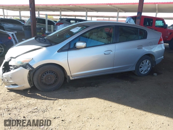 2010 Honda Insight LX z VIN JHMZE2H53AS007016, wystawiony jako IAAI lot #42096274 z przebiegiem 173 519 mil mil oraz . Historia ofert i sprzedaży dostępna na DreamBid. Obrazek 17.