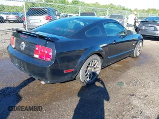 2007 Ford Mustang GT Deluxe с VIN 1ZVFT82H075309397, выставлен на аукционе IAAI как лот 42197424 с пробегом 279 403 миль миль и . История ставок и продаж доступна на DreamBid. Изображение 4.