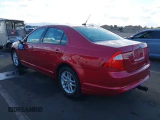 2012 Ford Fusion S with VIN 3FAHP0GA4CR335415, listed as a IAAI auction lot 41425408 with 207,386 mi miles. Bid and sale history available at carsss.com. Image 3.