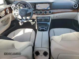 2017 Mercedes-Benz E 300 Luxury z VIN WDDZF4JB9HA139844, wystawiony jako Copart lot #57626695 z przebiegiem 27 377 mil mil oraz Szkoda całkowita • Salvage title. Historia ofert i sprzedaży dostępna na DreamBid. Obrazek 8.
