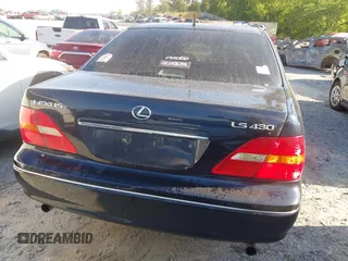 2001 Lexus LS 430 z VIN JTHBN30FX10048797, wystawiony jako IAAI lot #42189516 z przebiegiem 214 063 mil mil oraz . Historia ofert i sprzedaży dostępna na DreamBid. Obrazek 16.