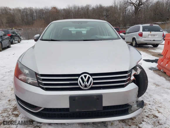 2013 Volkswagen Passat SE w/Sunroof with VIN 1VWBH7A35DC005005, listed as a IAAI auction lot 41150825 with 90,467 mi miles. Bid and sale history available at carsss.com. Image 12.