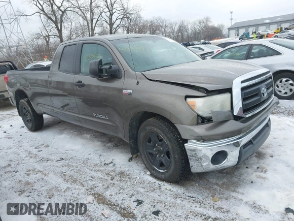 2010 Toyota Tundra 4WD Truck with VIN 5TFCY5F13AX009786, listed as a IAAI auction lot 41354641 with 204,918 mi miles. Bid and sale history available at carsss.com. Image 1.