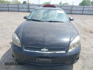 2006 Chevrolet Monte Carlo LT 3.5L with VIN 2G1WM16K869317500, listed as a IAAI auction lot 41997075 with 237,220 mi miles. Bid and sale history available at carsss.com. Image 6.