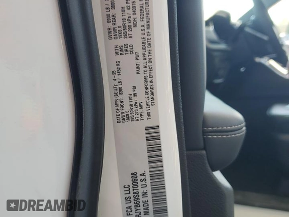 2025 Jeep Grand Cherokee z VIN 1C4RJYB69S8700608, wystawiony jako Copart lot #64587425 z przebiegiem 6 289 mil mil oraz Czysty tytuł • Clean title. Historia ofert i sprzedaży dostępna na DreamBid. Obrazek 14.