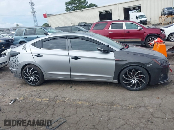 2020 Hyundai Elantra Value Edition z VIN 5NPD84LF5LH601655, wystawiony jako IAAI lot #40469963 z przebiegiem 58 932 mil mil oraz . Historia ofert i sprzedaży dostępna na DreamBid. Obrazek 13.