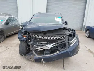 2017 Chevrolet Tahoe LT with VIN 1GNSCBKC9HR161240, listed as a IAAI auction lot 40690664 with 94,282 mi miles. Bid and sale history available at carsss.com. Image 6.