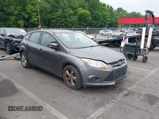 2014 Ford Focus SE with VIN 1FADP3K20EL104271, listed as a IAAI auction lot 39596262 with 81,021 mi miles. Bid and sale history available at carsss.com. Image 1.