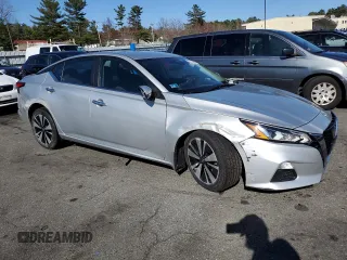 2022 Nissan Altima SV z VIN 1N4BL4DV0NN323767, wystawiony jako Copart lot #53712905 z przebiegiem 75 346 mil mil oraz Szkoda całkowita • Salvage title. Historia ofert i sprzedaży dostępna na DreamBid. Obrazek 4.
