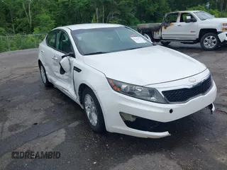 2013 Kia Optima LX z VIN KNAGM4A72D5366828, wystawiony jako IAAI lot #42106525 z przebiegiem 159 564 mil mil oraz . Historia ofert i sprzedaży dostępna na DreamBid. Obrazek 1.
