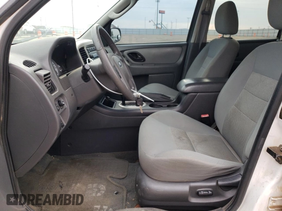2006 Ford Escape XLT with VIN 1FMCU93196KC35869, listed as a Copart auction lot 67738554 with 164,937 mi miles and Clean Title. Bid and sale history available at carsss.com. Image 7.