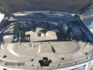 2018 Chevrolet Suburban Premier z VIN 1GNSKJKC2JR250540, wystawiony jako Copart lot #80126884 z przebiegiem 398 087 mil mil oraz Czysty tytuł • Clean title. Historia ofert i sprzedaży dostępna na DreamBid. Obrazek 12.