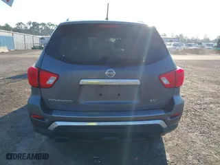 2017 Nissan Pathfinder SV with VIN 5N1DR2MN3HC660984, listed as a IAAI auction lot 41663918 with 118,793 mi miles. Bid and sale history available at carsss.com. Image 16.
