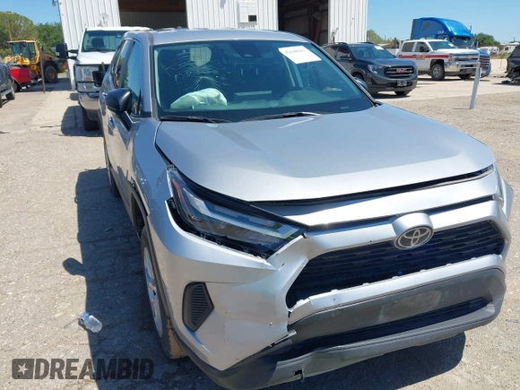 2024 Toyota RAV4 LE with VIN 2T3F1RFV5RC427974, listed as a IAAI auction lot 42648963 with 39,813 mi miles and . Bid and sale history available at DreamBid. Image 6.