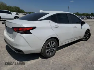 2022 Nissan Versa SV z VIN 3N1CN8EV1NL852274, wystawiony jako Copart lot #53149755 z przebiegiem Nie podano mil oraz Szkody całkowita. Historia ofert i sprzedaży dostępna na DreamBid. Obrazek 3.