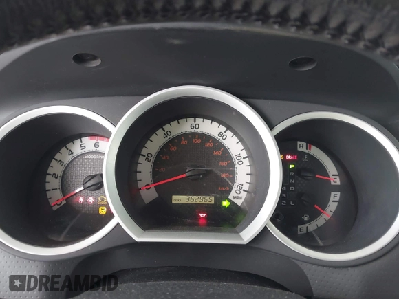 2015 Toyota Tacoma PreRunner with VIN 3TMJU4GN3FM186933, listed as a IAAI auction lot 42105924 with 362,965 mi miles and . Bid and sale history available at DreamBid. Image 7.