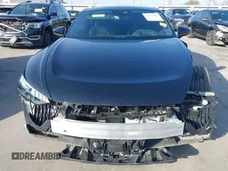 2024 Audi e-tron GT Prestige z VIN WAUEJBFW6R7002606, wystawiony jako IAAI lot #41797047 z przebiegiem 6 184 mil mil oraz . Historia ofert i sprzedaży dostępna na DreamBid. Obrazek 13.
