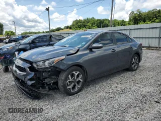 2021 Kia Forte LXS z VIN 3KPF24AD1ME380668, wystawiony jako Copart lot #57884555 z przebiegiem 63 763 mil mil oraz Szkoda całkowita • Salvage title. Historia ofert i sprzedaży dostępna na DreamBid. Obrazek 1.