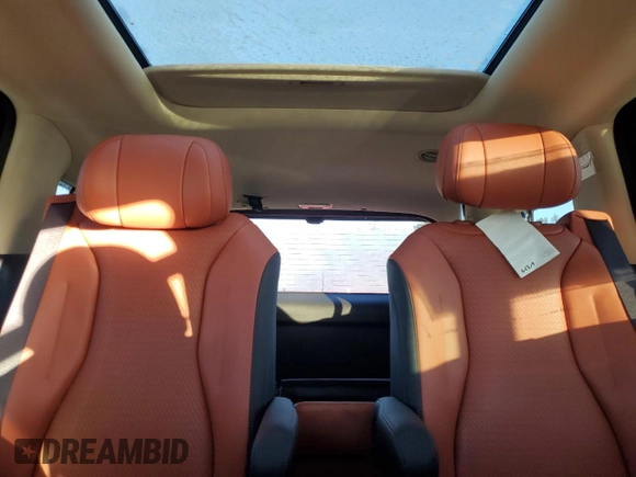 2025 Kia Carnival SX Prestige with VIN KNDNE5K32S6476276, listed as a Copart auction lot 81031514 with Not Provided miles and Salvage Title. Bid and sale history available at DreamBid. Image 10.