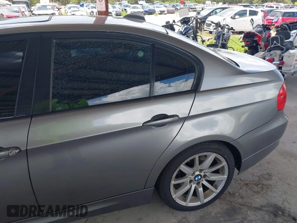 2009 BMW 3 Series 328i with VIN WBAPH77549NL85089, listed as a IAAI auction lot 42623111 with 121,369 mi miles and . Bid and sale history available at DreamBid. Image 15.