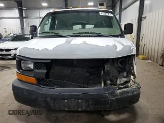 2007 Chevrolet Express Passenger z VIN 1GAHG39U571248683, wystawiony jako Copart lot #41487325 z przebiegiem 126 216 mil mil oraz Szkoda całkowita • Salvage title. Historia ofert i sprzedaży dostępna na DreamBid. Obrazek 5.