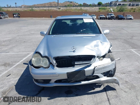 2007 Mercedes-Benz C 230 Sport с VIN WDBRF52H57F903725, выставлен на аукционе IAAI как лот 42310316 с пробегом 165 539 миль миль и . История ставок и продаж доступна на DreamBid. Изображение 12.