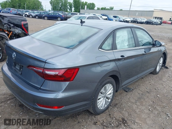 2020 Volkswagen Jetta S with VIN 3VWN57BU0LM086425, listed as a IAAI auction lot 42511761 with 32,644 mi miles and . Bid and sale history available at DreamBid. Image 4.